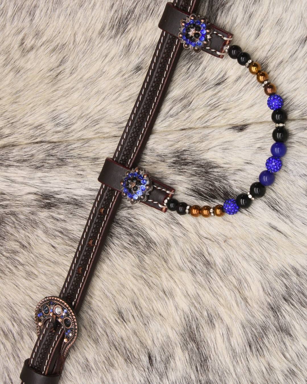 Bridon western deux oreilles marron foncé, perles et strass bleu roi