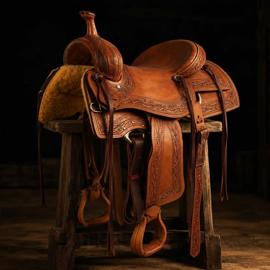 Selle working cow McBryan décor border stamp – vue d'ensemble (photo d'atelier)